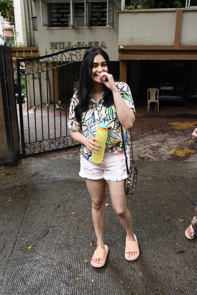 With her unique fashion choices and infectious energy, Adah stood out in the crowd, showcasing her individuality and love for experimentation.